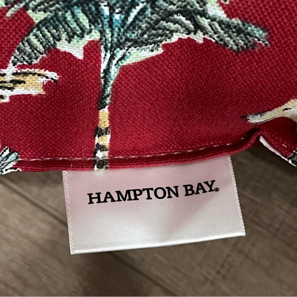 Hampton Bay Red Dogs & Beach Themed Throw Pillow 17x17” Spot Clean AllOver Print
